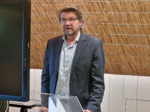 Spreker 1 Directeur Koperen Knop